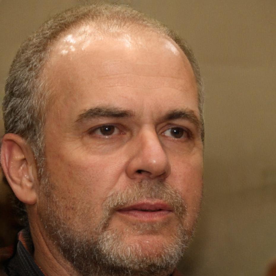 Portrait de Maxence Dubois, expert en automatisation financière